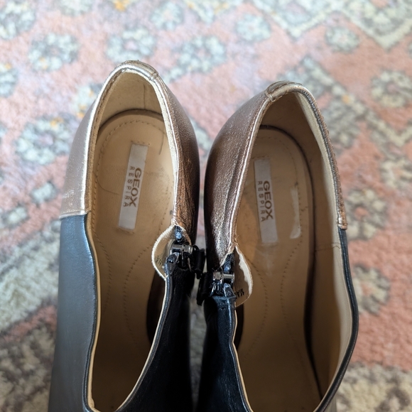 Geox Black and Gold Heels - Picture 6 of 6